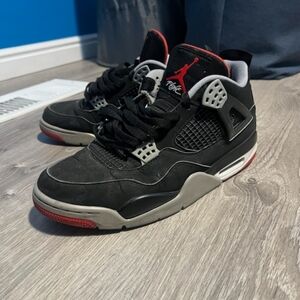 Bred 4's size 9.5.